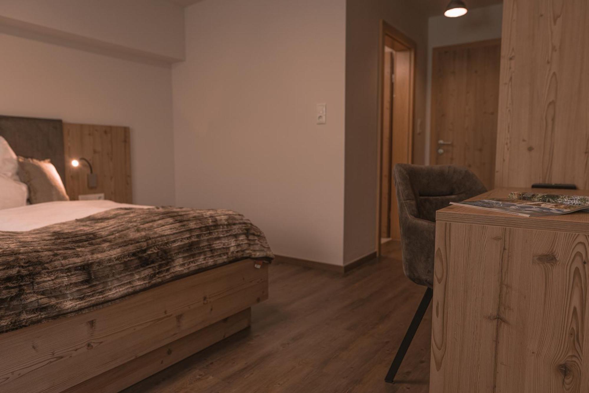 Brandgut - Vor Freude Gluehen Hotel Viehhofen Buitenkant foto
