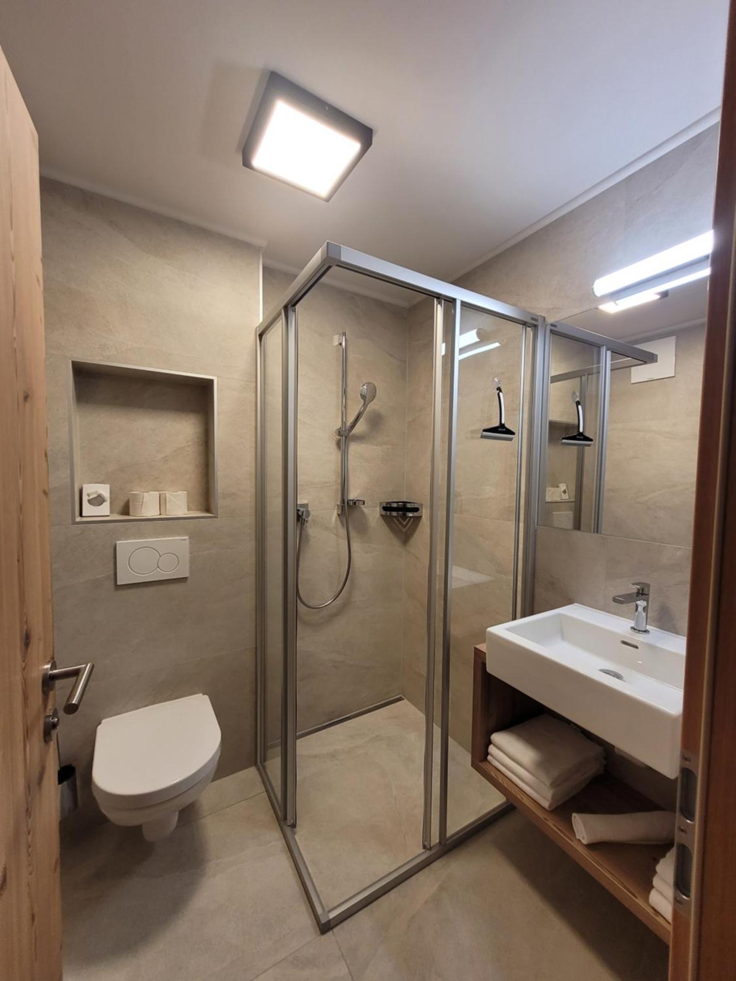 Brandgut - Vor Freude Gluehen Hotel Viehhofen Buitenkant foto