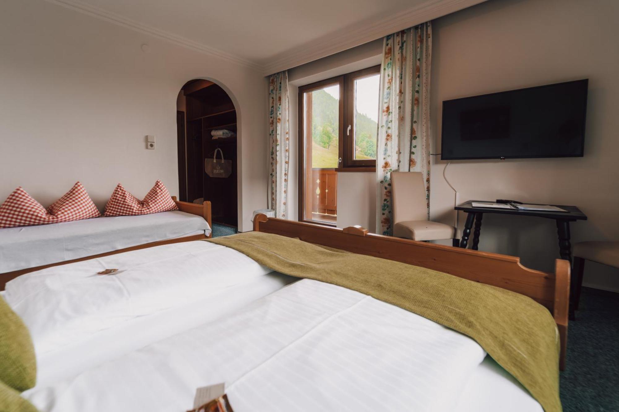 Brandgut - Vor Freude Gluehen Hotel Viehhofen Buitenkant foto