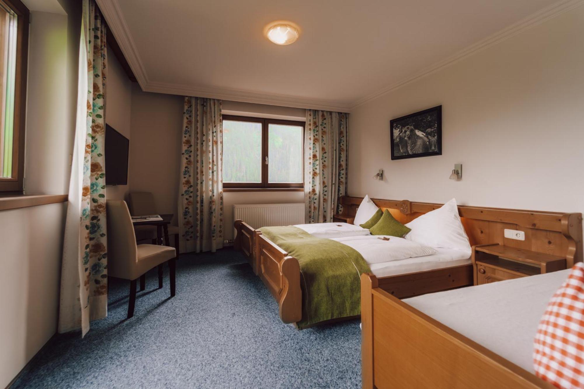 Brandgut - Vor Freude Gluehen Hotel Viehhofen Buitenkant foto