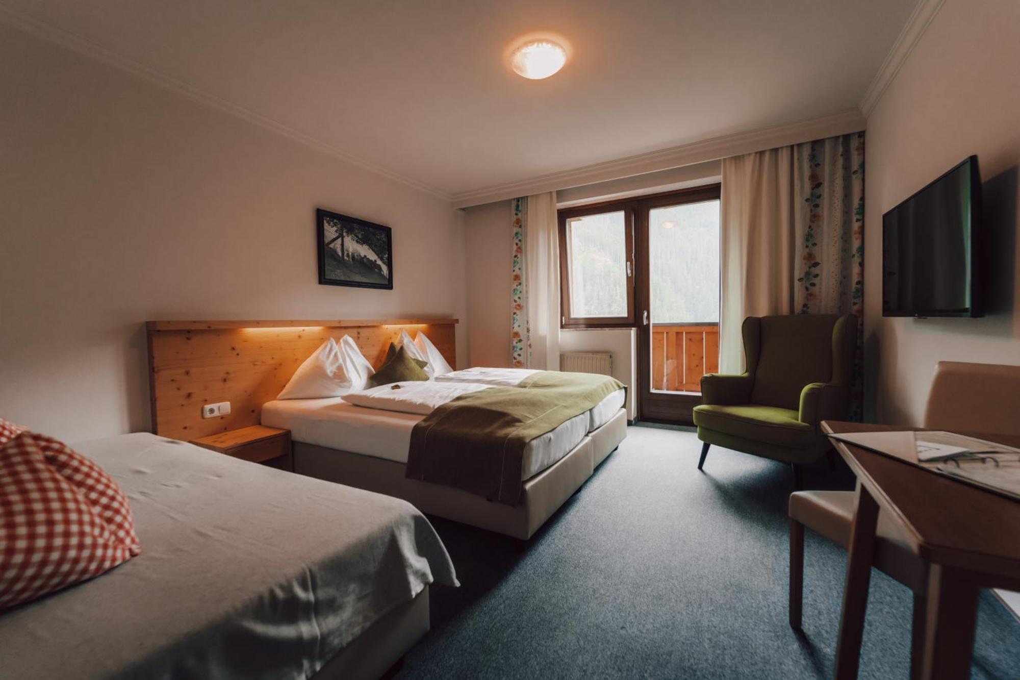 Brandgut - Vor Freude Gluehen Hotel Viehhofen Buitenkant foto