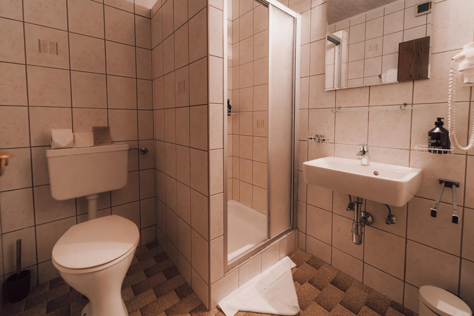 Brandgut - Vor Freude Gluehen Hotel Viehhofen Buitenkant foto